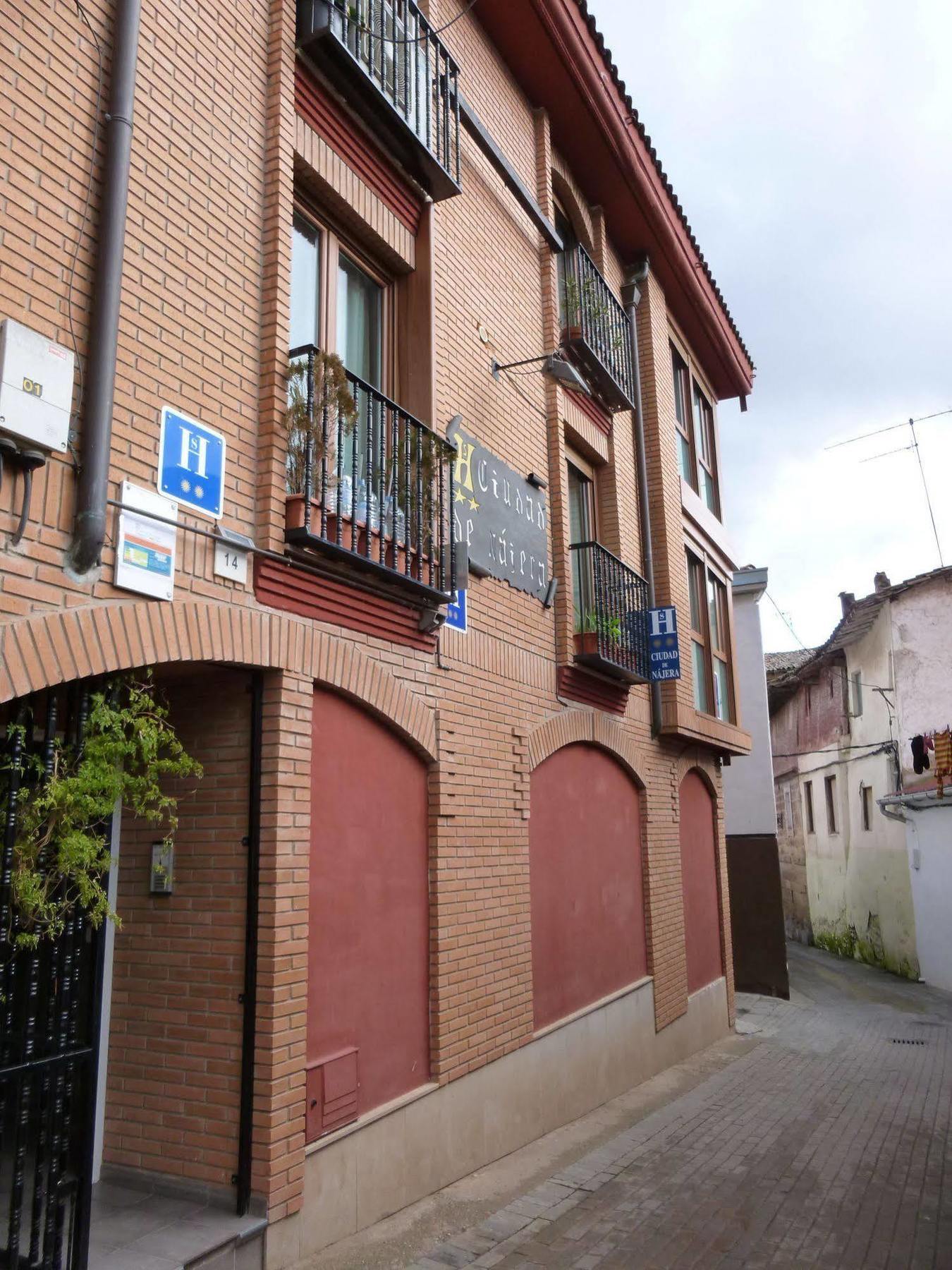 Hostal Ciudad De Nájera Exteriör bild