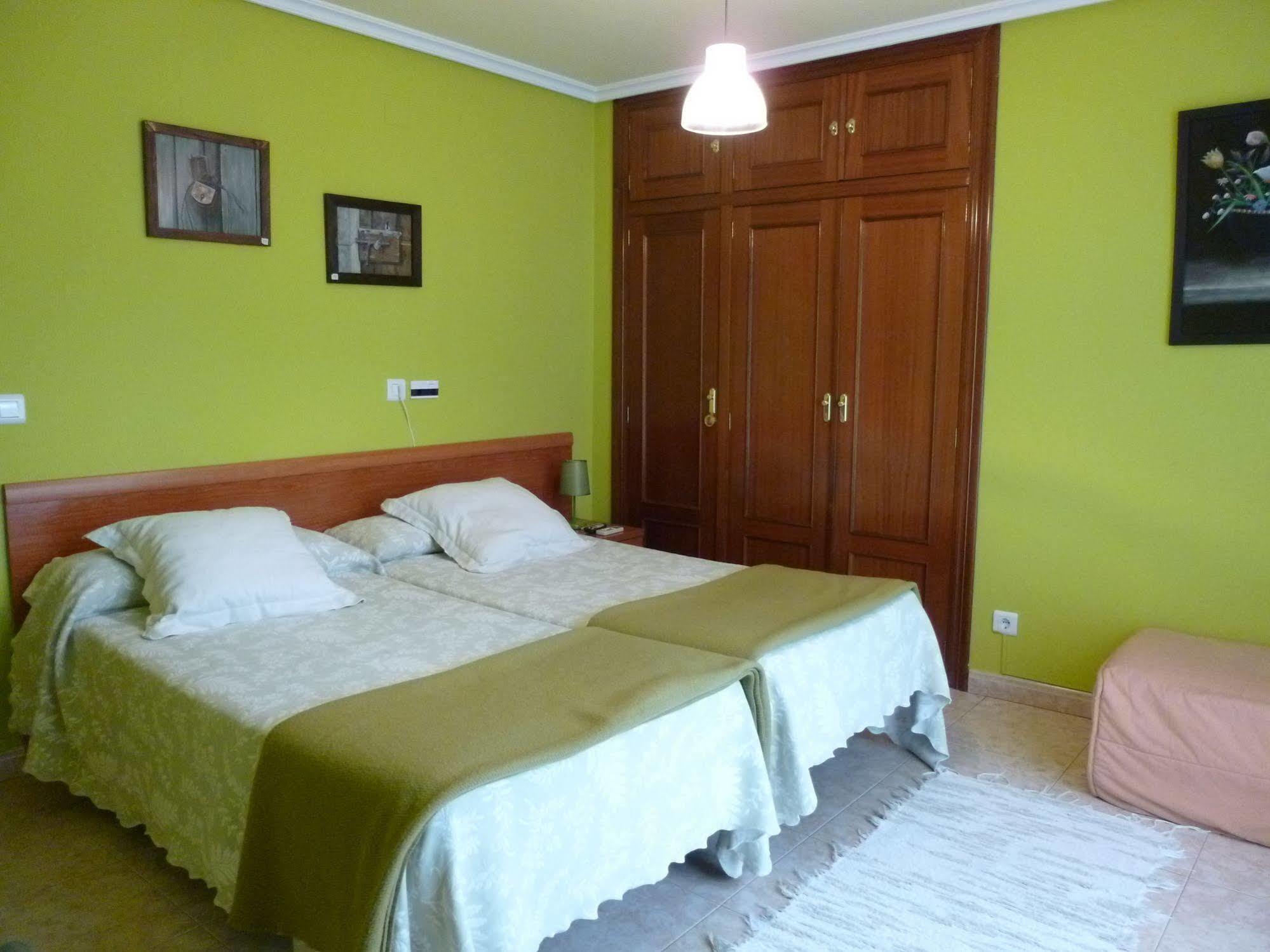 Hostal Ciudad De Nájera Exteriör bild
